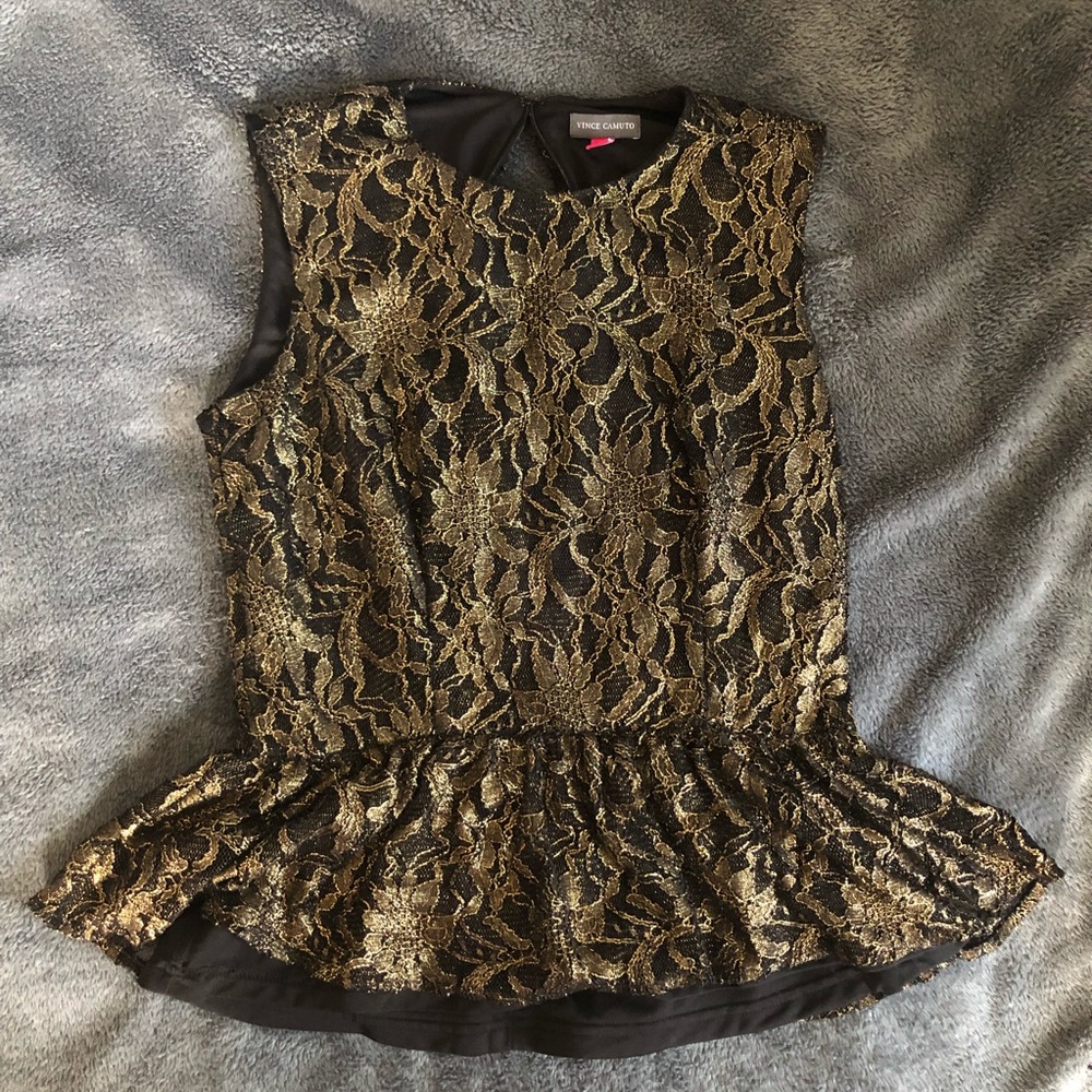 🌸2/$10🌸 Vince Camuto Top